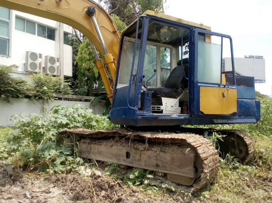 ขายรถแบคโฮ KOMATSU PC120-3 สภาพพร้อมไช้