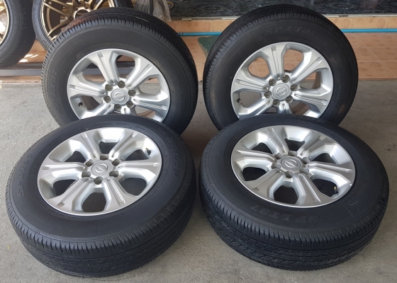 ขายล้อ NAVARA ขอบ16 ยาง215/65/16 ปี 18  4 ล้อ