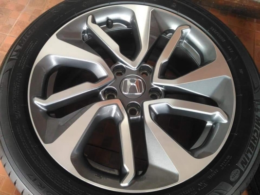 ล้อแม็ก Honda Accord G10 ขอบ 17 พร้อมยาง Michelin Primacy 3st  225 50 17 ปี 2018 ทั้งชุด 18,900.-เทิร์นได้ ใส่ฟรี รับบัตร ส่งทั่วไทย