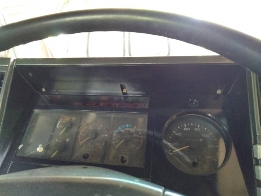 ขาย หัวสิบล้อ ISUZU ร็อคกี้  อุปกรณ์ครบ พร้อมใช้