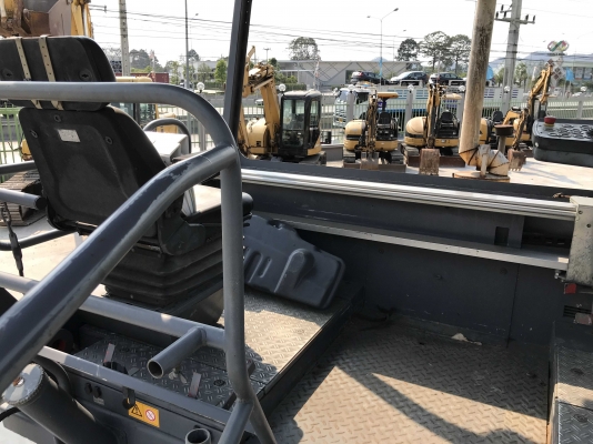 ขายรถปูยาง Vogele รุ่น Super 1800-2 รถนำเข้าจากเยอรมัน สภาพสวย สมบูรณ์ ไม่แพงครับ