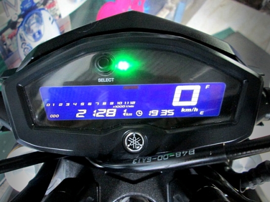 M slaz สีเทาเขียว สีเปิดตัวโฆษณา รุ่นใหม่ขับขี่มันส์คล่องตัว 40900
