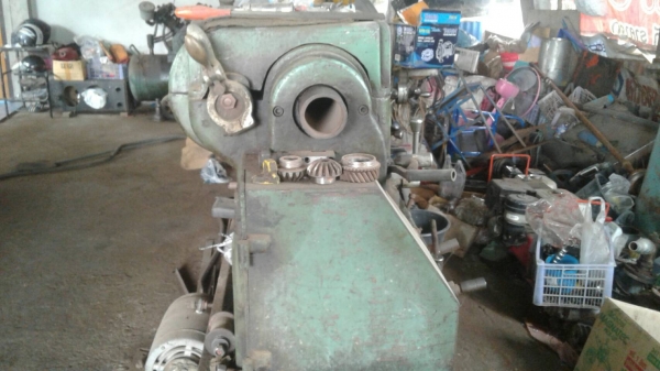 ขายด่วน แท่นกลึงมือสอง สภาพดี