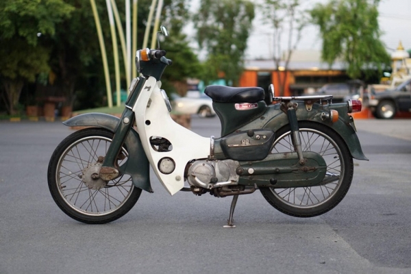 ร้าน วุฒิ นนบุรี ขาย HONDA C90A สีเดิมๆเพิ่มเติมเครื่องดีมาก