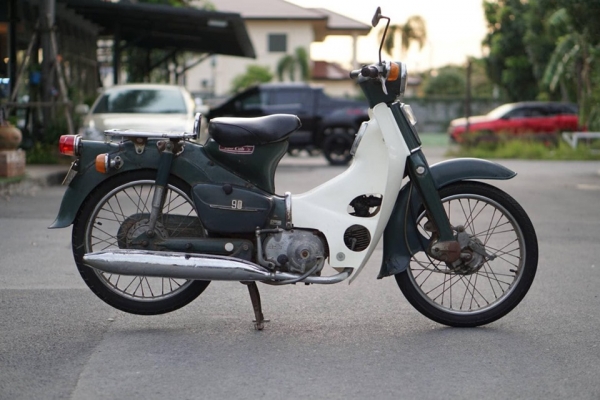 ร้าน วุฒิ นนบุรี ขาย HONDA C90A สีเดิมๆเพิ่มเติมเครื่องดีมาก