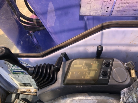 ขายรถขุด KOMATSU PC50UU-2 อาร์มยาวพิเศษ คอนโทรลสั้น นำเข้าเองจากญี่ปุ่น สภาพสวยพร้อมใช้ มีVDOการทำงานครับ