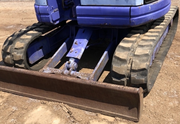 ขายรถขุด KOMATSU PC50UU-2 อาร์มยาวพิเศษ คอนโทรลสั้น นำเข้าเองจากญี่ปุ่น สภาพสวยพร้อมใช้ มีVDOการทำงานครับ