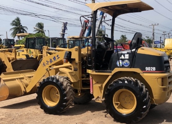 ขายรถตักล้อยาง CAT 902B ปี 2012 (6XX ชั่วโมง) นำเข้าเองจากญี่ปุ่น สภาพสวยพร้อมใช้ มีVDOการทำงานครับ