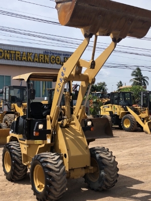 ขายรถตักล้อยาง CAT 902B ปี 2012 (6XX ชั่วโมง) นำเข้าเองจากญี่ปุ่น สภาพสวยพร้อมใช้ มีVDOการทำงานครับ