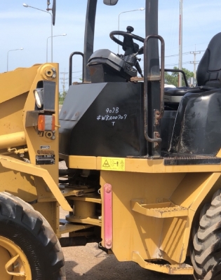 ขายรถตักล้อยาง CAT 902B ปี 2012 (6XX ชั่วโมง) นำเข้าเองจากญี่ปุ่น สภาพสวยพร้อมใช้ มีVDOการทำงานครับ