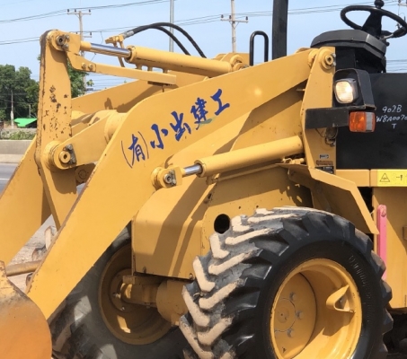 ขายรถตักล้อยาง CAT 902B ปี 2012 (6XX ชั่วโมง) นำเข้าเองจากญี่ปุ่น สภาพสวยพร้อมใช้ มีVDOการทำงานครับ