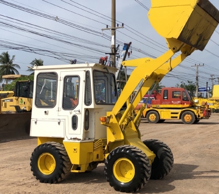 ขายรถตักล้อยาง KOMATSU WA30-2 (3,XXX ชั่วโมง) นำเข้าเองจากญี่ปุ่น สภาพสวยพร้อมใช้