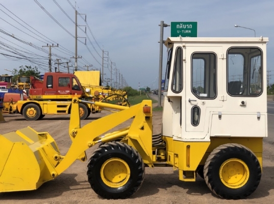 ขายรถตักล้อยาง KOMATSU WA30-2 (3,XXX ชั่วโมง) นำเข้าเองจากญี่ปุ่น สภาพสวยพร้อมใช้