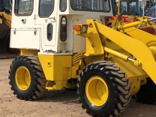 ขายรถตักล้อยาง KOMATSU WA30-2 (3,XXX ชั่วโมง) นำเข้าเองจากญี่ปุ่น สภาพสวยพร้อมใช้