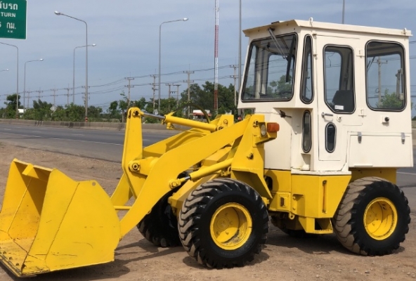 ขายรถตักล้อยาง KOMATSU WA30-2 (3,XXX ชั่วโมง) นำเข้าเองจากญี่ปุ่น สภาพสวยพร้อมใช้