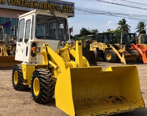 ขายรถตักล้อยาง KOMATSU WA30-2 (3,XXX ชั่วโมง) นำเข้าเองจากญี่ปุ่น สภาพสวยพร้อมใช้
