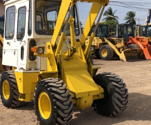 ขายรถตักล้อยาง KOMATSU WA30-2 (3,XXX ชั่วโมง) นำเข้าเองจากญี่ปุ่น สภาพสวยพร้อมใช้