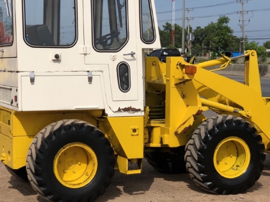 ขายรถตักล้อยาง KOMATSU WA30-2 (3,XXX ชั่วโมง) นำเข้าเองจากญี่ปุ่น สภาพสวยพร้อมใช้