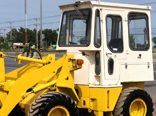 ขายรถตักล้อยาง KOMATSU WA30-2 (3,XXX ชั่วโมง) นำเข้าเองจากญี่ปุ่น สภาพสวยพร้อมใช้