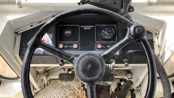 ขายรถตักล้อยาง KOMATSU WA30-2 (3,XXX ชั่วโมง) นำเข้าเองจากญี่ปุ่น สภาพสวยพร้อมใช้