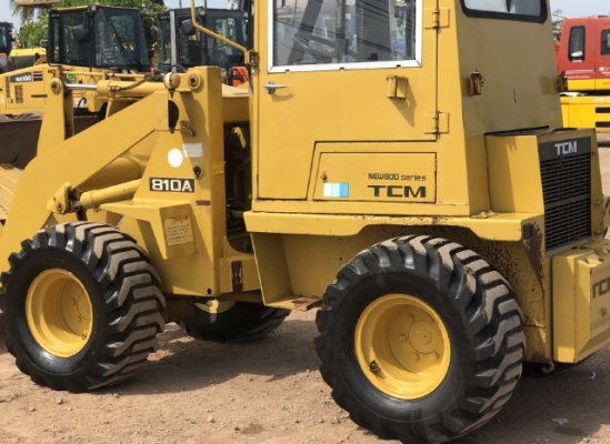 ขายรถตักล้อยาง TCM 810A-2 (เทียบเท่า WA30) (1,XXX ชั่วโมง) นำเข้าเองจากญี่ปุ่น สภาพสวยพร้อมใช้  มีVDOครับ