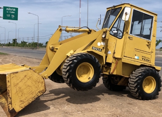 ขายรถตักล้อยาง TCM 810A-2 (เทียบเท่า WA30) (1,XXX ชั่วโมง) นำเข้าเองจากญี่ปุ่น สภาพสวยพร้อมใช้  มีVDOครับ