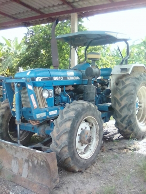 ขายรถไถ FORD 2 เพลา รุ่น 7610 รถพร้อมใช้ เอกสารเล่มทะเบียน