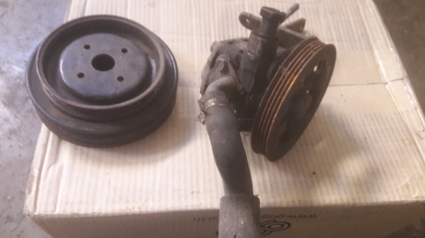 กระปุกปั่นเพาเวอร์ 4D56 ของไทรทันตัวแรก สายพานรุ่นมหม่ 4 ร่องพร้อม มู่เล่