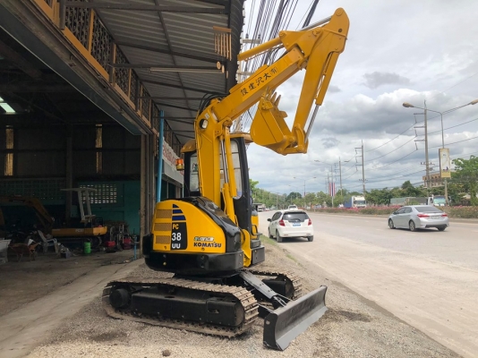 รถขุด KOMATSU PC38uu-2  รถเก่านอกสภาพสวย เครื่องปั้มดีเยี่ยม เอวแน่น ช่วงล่างเต็ม แทรกเหล็กใหม่ บุ้งกี๋ใหม่ พร้อมเช็คระบบ ทำสี  เก็บงานรั่วซึ่ม พร้อมใช้งาน เอกสารอินวอยครบ  (คอลโทนน้ำมัน)  ราคา330,000บาท  รถขุดดีมีคุณภาพต้อง #ร้านแสนเจริญแทรกเตอร์  สนใจติ