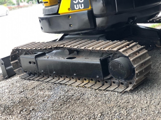 รถขุด KOMATSU PC38uu-2  รถเก่านอกสภาพสวย เครื่องปั้มดีเยี่ยม เอวแน่น ช่วงล่างเต็ม แทรกเหล็กใหม่ บุ้งกี๋ใหม่ พร้อมเช็คระบบ ทำสี  เก็บงานรั่วซึ่ม พร้อมใช้งาน เอกสารอินวอยครบ  (คอลโทนน้ำมัน)  ราคา330,000บาท  รถขุดดีมีคุณภาพต้อง #ร้านแสนเจริญแทรกเตอร์  สนใจติ