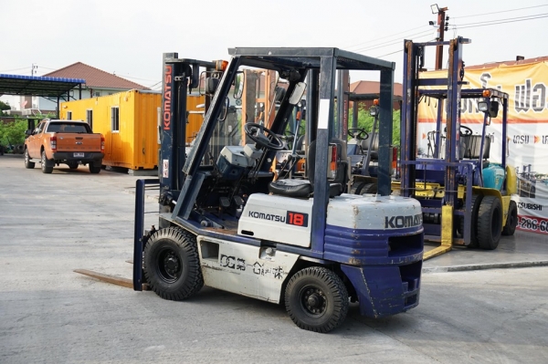 ขายถูกมาก KOMATSU FG18-11 ขนาดยก1.8ตัน เสายกสูง3เมตร เครื่องยนตร์เบนซิล เกียร์ธรรมดา