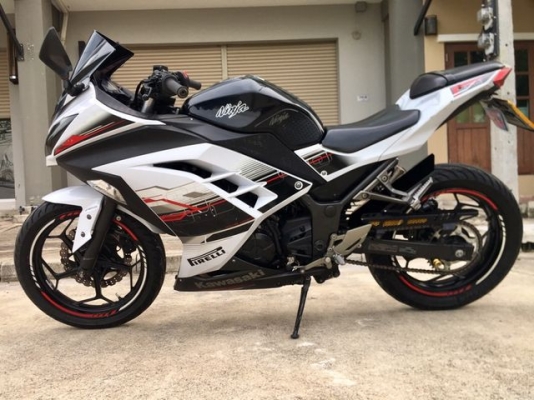 ขาย Ninja 300 abs ปี14 ราคา ถูก 67,000 บาท ราคานี้อย่าคิดนาน สภาพพอสวย แต่เครื่องดี ไมล์ 22xxx ของแต ขาย Ninja 300 abs ปี14 ราคา ถูก 67,000 บาท ราคานี้อย่าคิดนาน สภาพพอสวย แต่เครื่องดี ไมล์ 22xxx ของแต