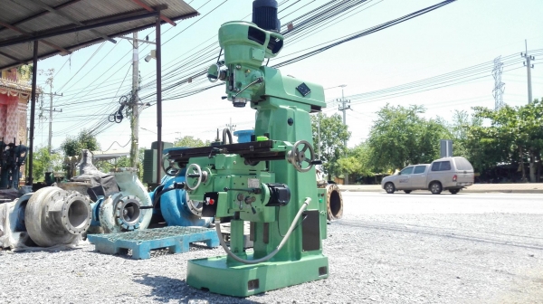 เครื่องมิลลิ่งใต้หวันM2 Milling MTW หัวสปินเดิลปรับรอบสายพาน ฟีดเดินเกียร์ปรับสปีดได้ ไฟ 380V สภาพสว