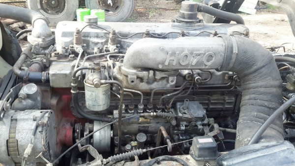 เครื่องHO7C- 180แรงม้า พร้อมเกียร์ และมีหมายเลขเครื่องให้ด้วยครับ เครื่องดีมากๆๆ