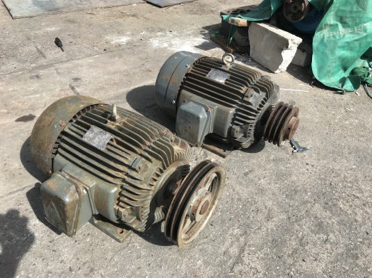 ขายมอเตอร์ไฟฟ้า Carrier 15HP. 380V 1450rpm. สภาพสวยเดิมๆ หมุนนิ่ม พร้อมใช้งาน มี 2ตัวครับ ราคาตัวละ 7,800 บาท