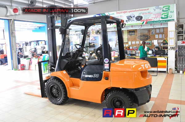 ขายรถโฟล์คลิฟท์มือสอง TOYOTA รุ่น 7FDJ30-12786 นำเข้าจากประเทศญี่ปุ่น 100\% ไม่เคยใช้งานในไทย