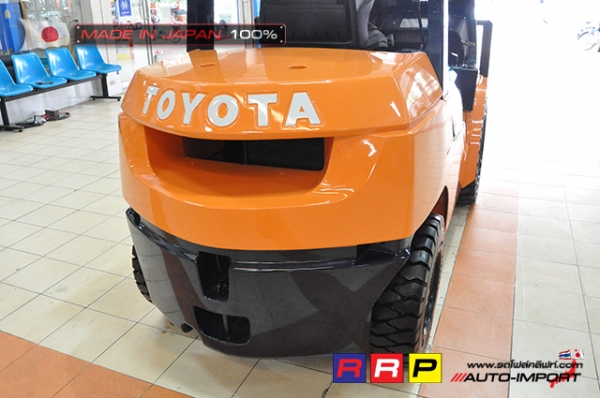 ขายรถโฟล์คลิฟท์มือสอง TOYOTA รุ่น 7FDJ30-12786 นำเข้าจากประเทศญี่ปุ่น 100\% ไม่เคยใช้งานในไทย