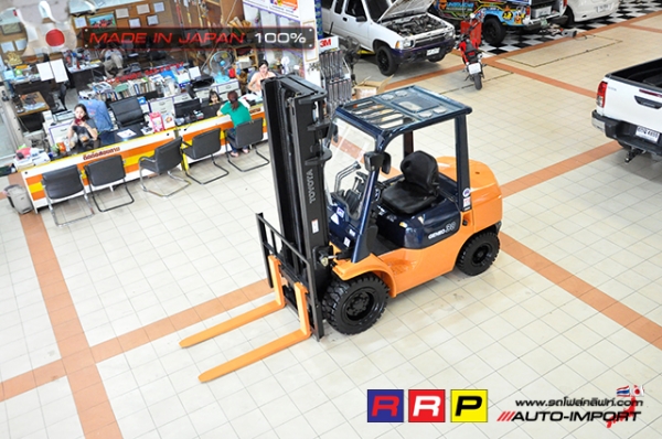 ขายรถโฟล์คลิฟท์มือสอง TOYOTA รุ่น 7FDJ30-12786 นำเข้าจากประเทศญี่ปุ่น 100\% ไม่เคยใช้งานในไทย