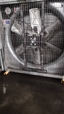 ขายพัดลมฟาร์ม 36" มือ2สภาพดีพร้อมใช้งาน