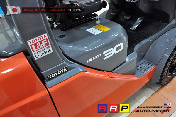 ขายรถโฟล์คลิฟท์มือสอง TOYOTA รุ่น 8FG30-30115 นำเข้าจากประเทศญี่ปุ่น 100\% ไม่เคยใช้งานในไทย