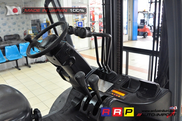 ขายรถโฟล์คลิฟท์มือสอง TOYOTA รุ่น 8FG30-30115 นำเข้าจากประเทศญี่ปุ่น 100\% ไม่เคยใช้งานในไทย