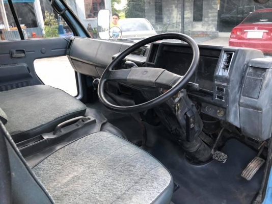 ขายครับ รถบรรทุก 6 ล้อ ISUZU NPR 115 แรง กระบะ 4.3 เมตร รถสวยพร้อมใช้