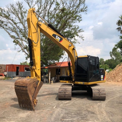 ขายดาวน์ Cat313D2 GC สวยๆค่ะ