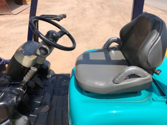 ขายรถฟอร์คลิฟต์ KOMATSU FD30T-12 รถนอกนำเข้าเองจากญี่ปุ่น สภาพสวยพร้อมใช้ มีVDOการทำงานครับ