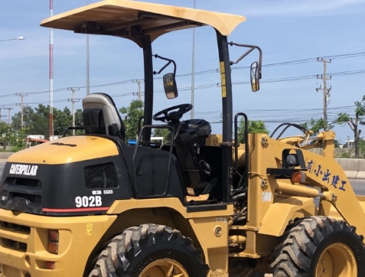 ขายรถตักล้อยาง CAT 902B ปี 2012 (6XX ชั่วโมง) นำเข้าเองจากญี่ปุ่น สภาพสวยพร้อมใช้ มีVDOการทำงานครับ
