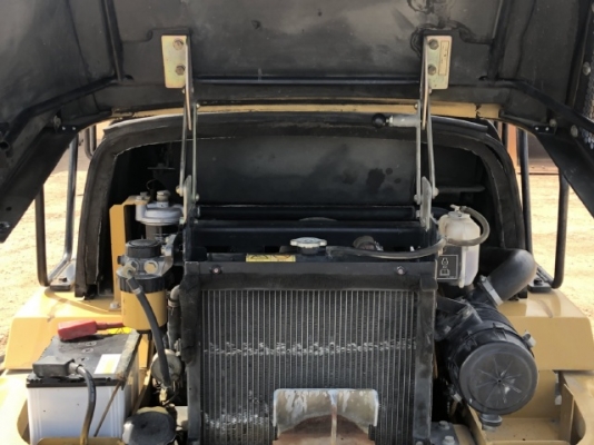 ขายรถตักล้อยาง CAT 902B ปี 2012 (6XX ชั่วโมง) นำเข้าเองจากญี่ปุ่น สภาพสวยพร้อมใช้ มีVDOการทำงานครับ