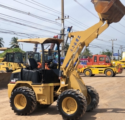 ขายรถตักล้อยาง CAT 902B ปี 2012 (6XX ชั่วโมง) นำเข้าเองจากญี่ปุ่น สภาพสวยพร้อมใช้ มีVDOการทำงานครับ
