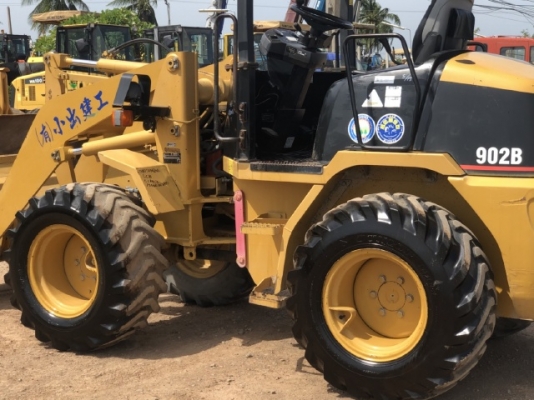 ขายรถตักล้อยาง CAT 902B ปี 2012 (6XX ชั่วโมง) นำเข้าเองจากญี่ปุ่น สภาพสวยพร้อมใช้ มีVDOการทำงานครับ