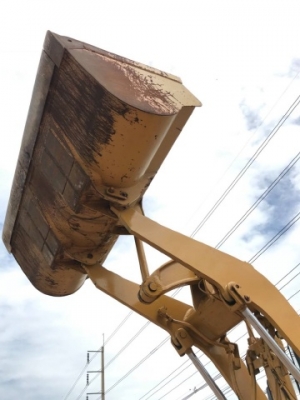 ขายรถตักล้อยาง CAT 936Z (เทียบเท่า WA300) นำเข้าเองจากญี่ปุ่น สภาพสวยพร้อมใช้ มีVDOการทำงานครับ