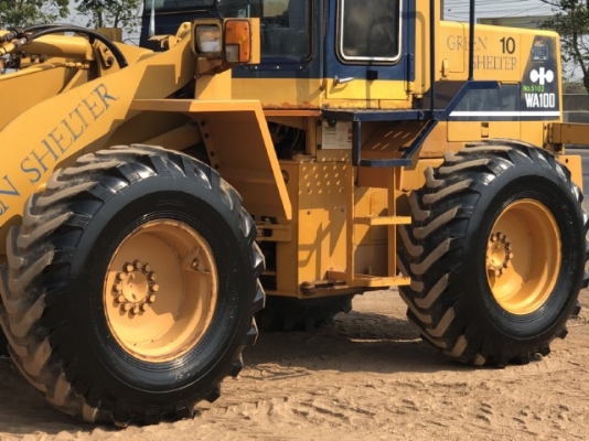 ขายรถตักล้อยาง KOMATSU WA100-1 นำเข้าเองจากญี่ปุ่น สภาพสวยพร้อมใช้ มีVDOการทำงานครับ